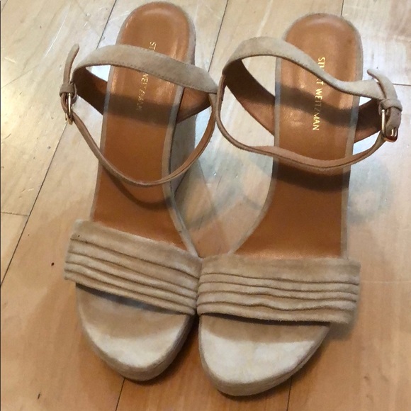 Stuart Weitzman beige suede wedge heels - Picture 2 of 5